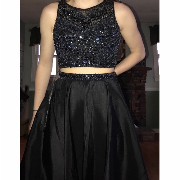 Black Sparkle Two-Piece Semi Dress - Picture 5 of 6